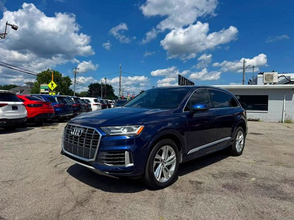 2020 AUDI Q7 quattro Premium Plus