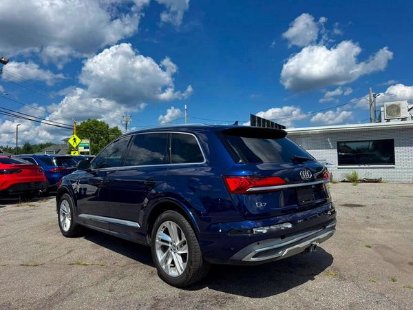 2020 AUDI Q7 quattro Premium Plus