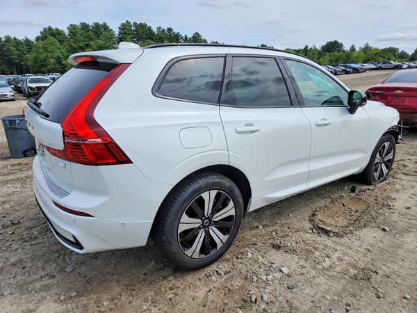 2024 VOLVO XC60