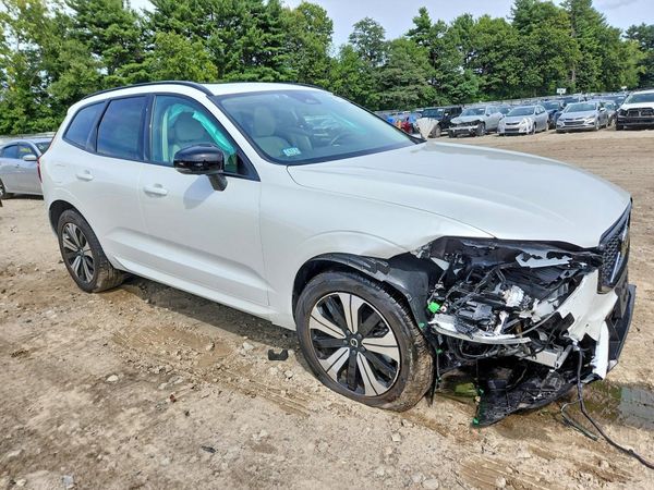 2024 VOLVO XC60