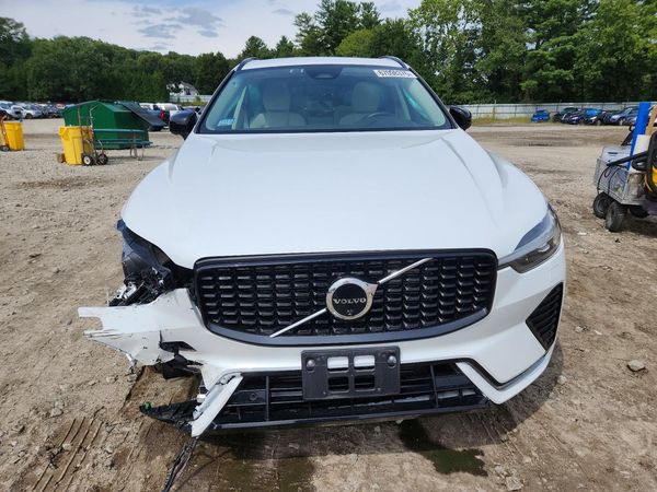 2024 VOLVO XC60