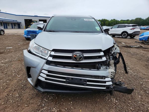2018 TOYOTA HIGHLANDER SE/XLE