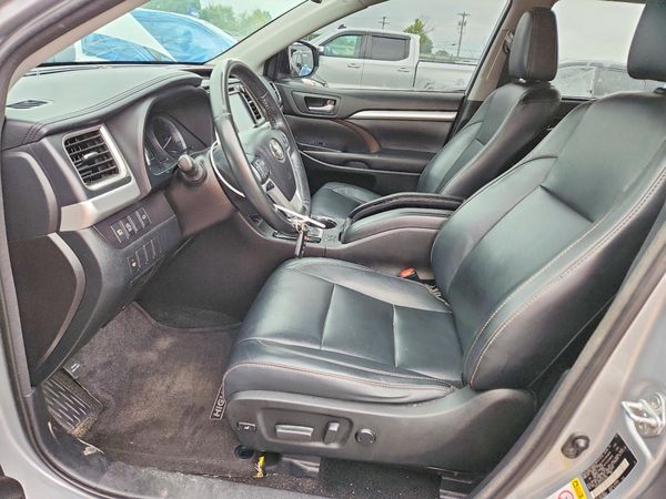 2018 TOYOTA HIGHLANDER SE/XLE