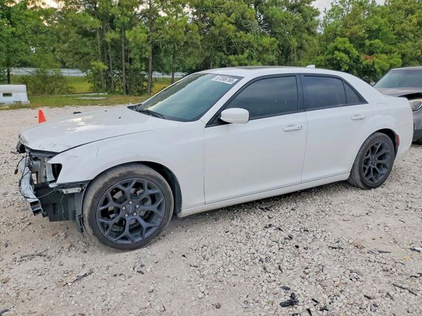 2020 CHRYSLER 300