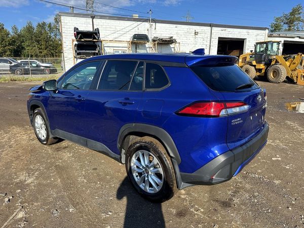 2024 TOYOTA COROLLA CROSS LE