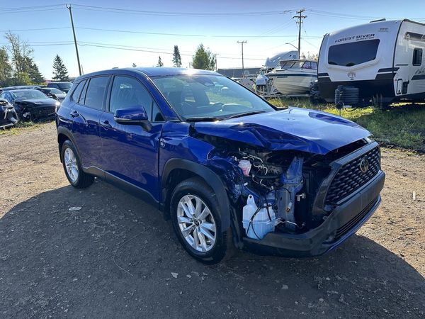 2024 TOYOTA COROLLA CROSS LE