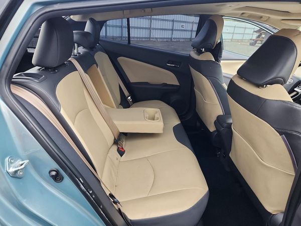 2018 TOYOTA PRIUS