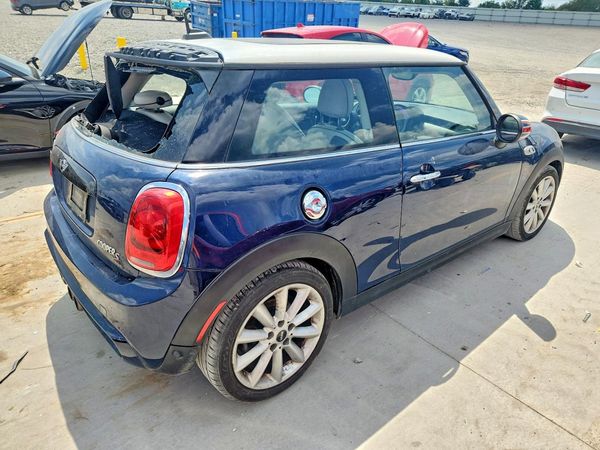 2018 MINI COOPER