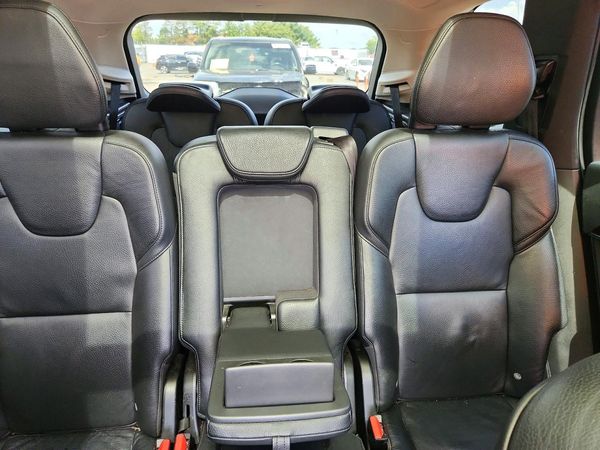 2016 VOLVO XC90