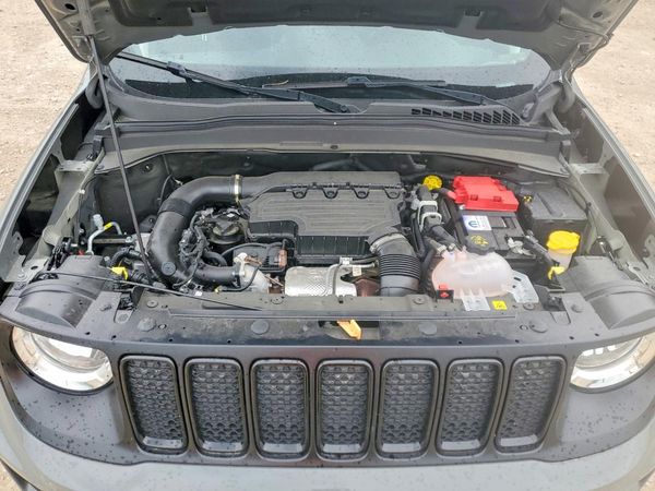 2022 JEEP RENEGADE Latitude, Longitude