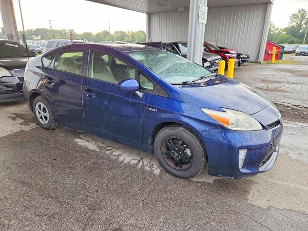 2015 TOYOTA PRIUS