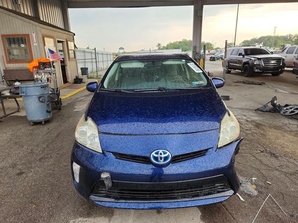 2015 TOYOTA PRIUS