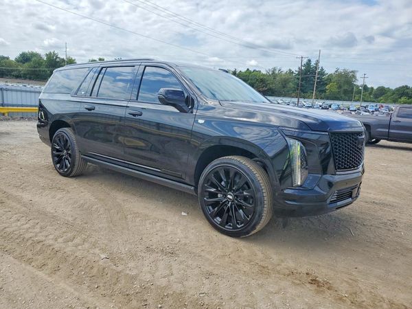 2026 CADILLAC ESCALADE Platinum Sport — Passenger 3/4