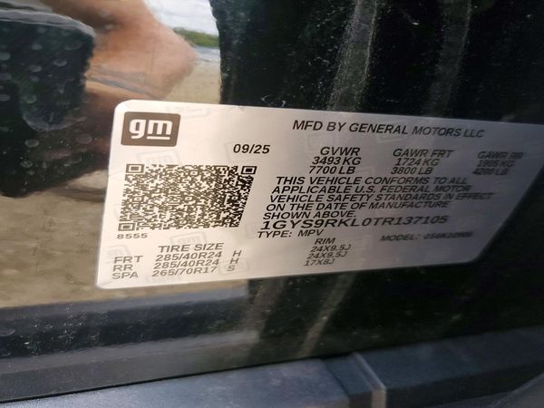 2026 CADILLAC ESCALADE Platinum Sport — VINS