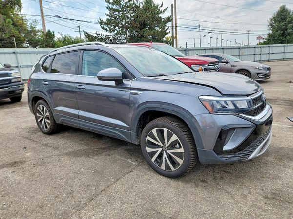 2022 VOLKSWAGEN TAOS SE