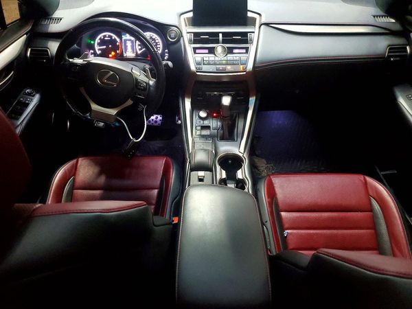 2017 LEXUS NX 200t Luxury