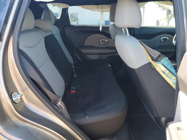 2017 KIA SOUL Base