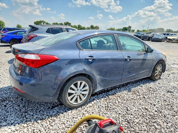 2015 KIA FORTE