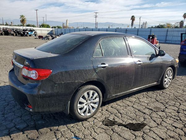 2013 TOYOTA COROLLA