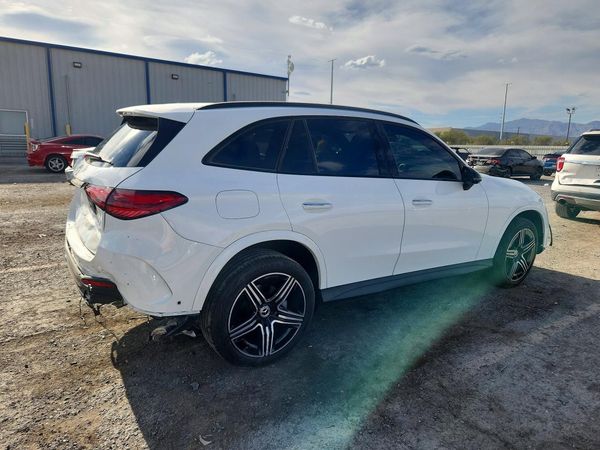 2024 MERCEDES-BENZ GLC