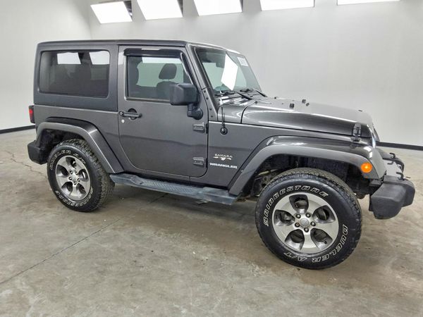 2017 JEEP WRANGLER Sahara — Passenger 3/4