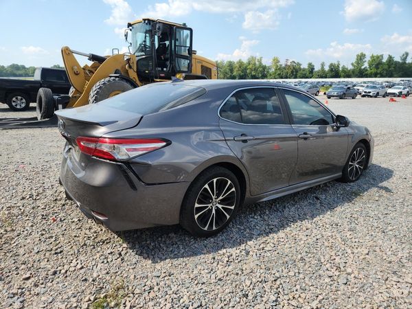 2019 TOYOTA CAMRY