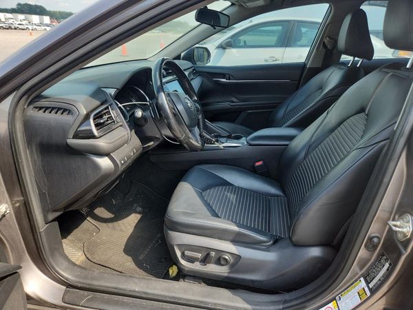 2019 TOYOTA CAMRY