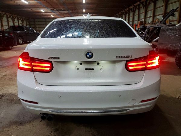 2015 BMW 328 xDrive SA