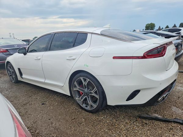 2021 KIA STINGER