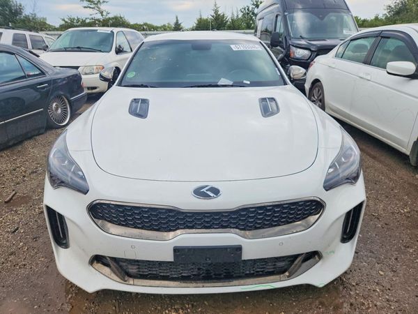 2021 KIA STINGER