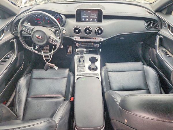 2021 KIA STINGER