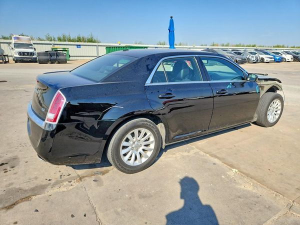 2014 CHRYSLER 300