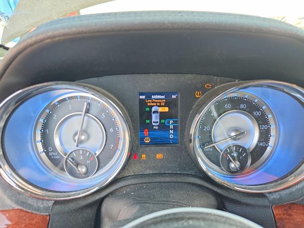 2014 CHRYSLER 300