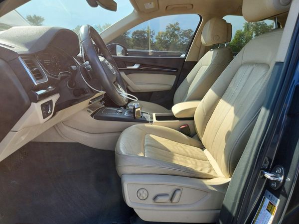 2018 AUDI Q5 quattro Premium Plus