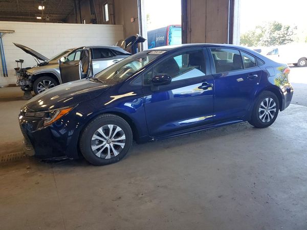 2022 TOYOTA COROLLA LE