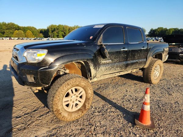 2015 TOYOTA TACOMA