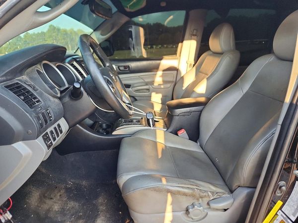2015 TOYOTA TACOMA