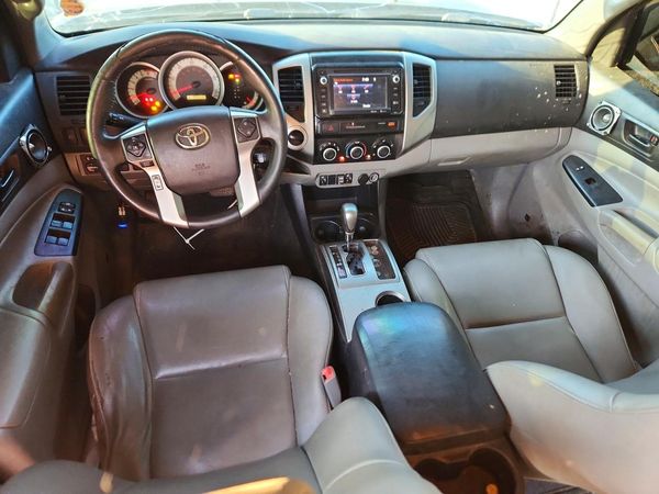 2015 TOYOTA TACOMA