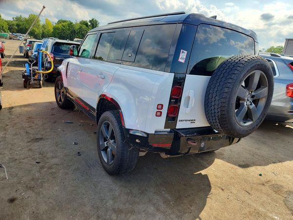 2023 LAND ROVER DEFENDER 110 X-Dynamic SE