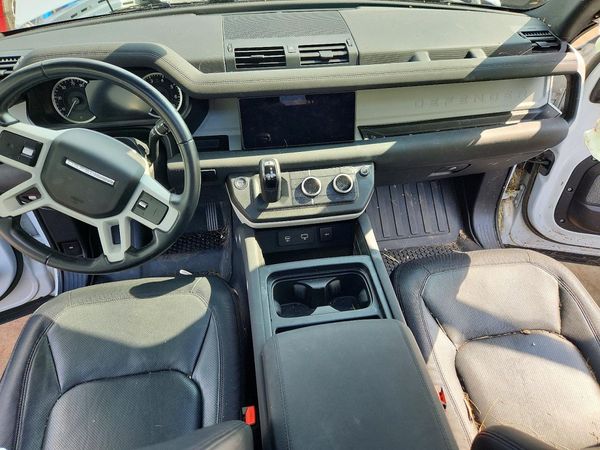 2023 LAND ROVER DEFENDER 110 X-Dynamic SE