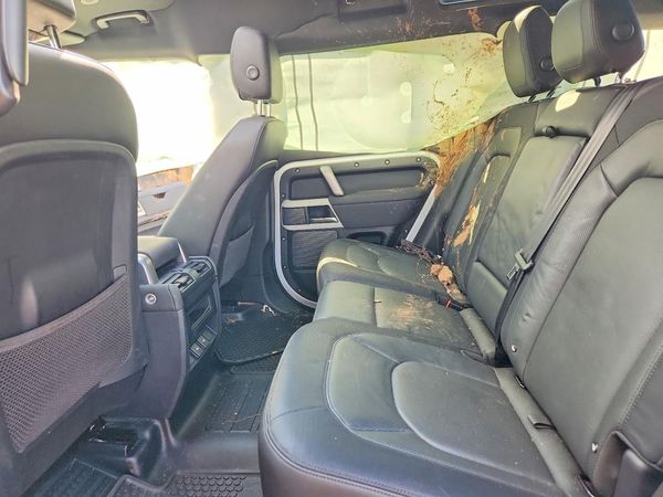 2023 LAND ROVER DEFENDER 110 X-Dynamic SE