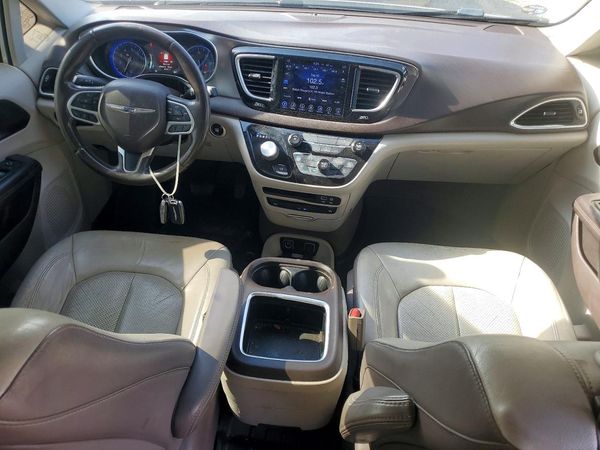 2017 CHRYSLER PACIFICA Touring L Plus
