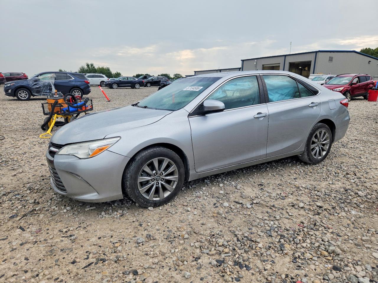 2016 TOYOTA CAMRY