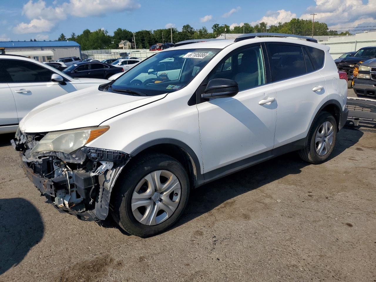 2013 TOYOTA RAV4 Standard — Front 3/4