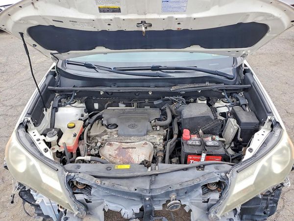 2013 TOYOTA RAV4 Standard — Engine bay