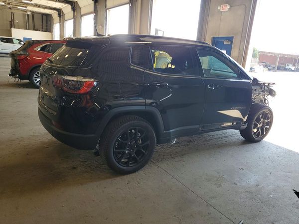 2023 JEEP COMPASS North, Latitude