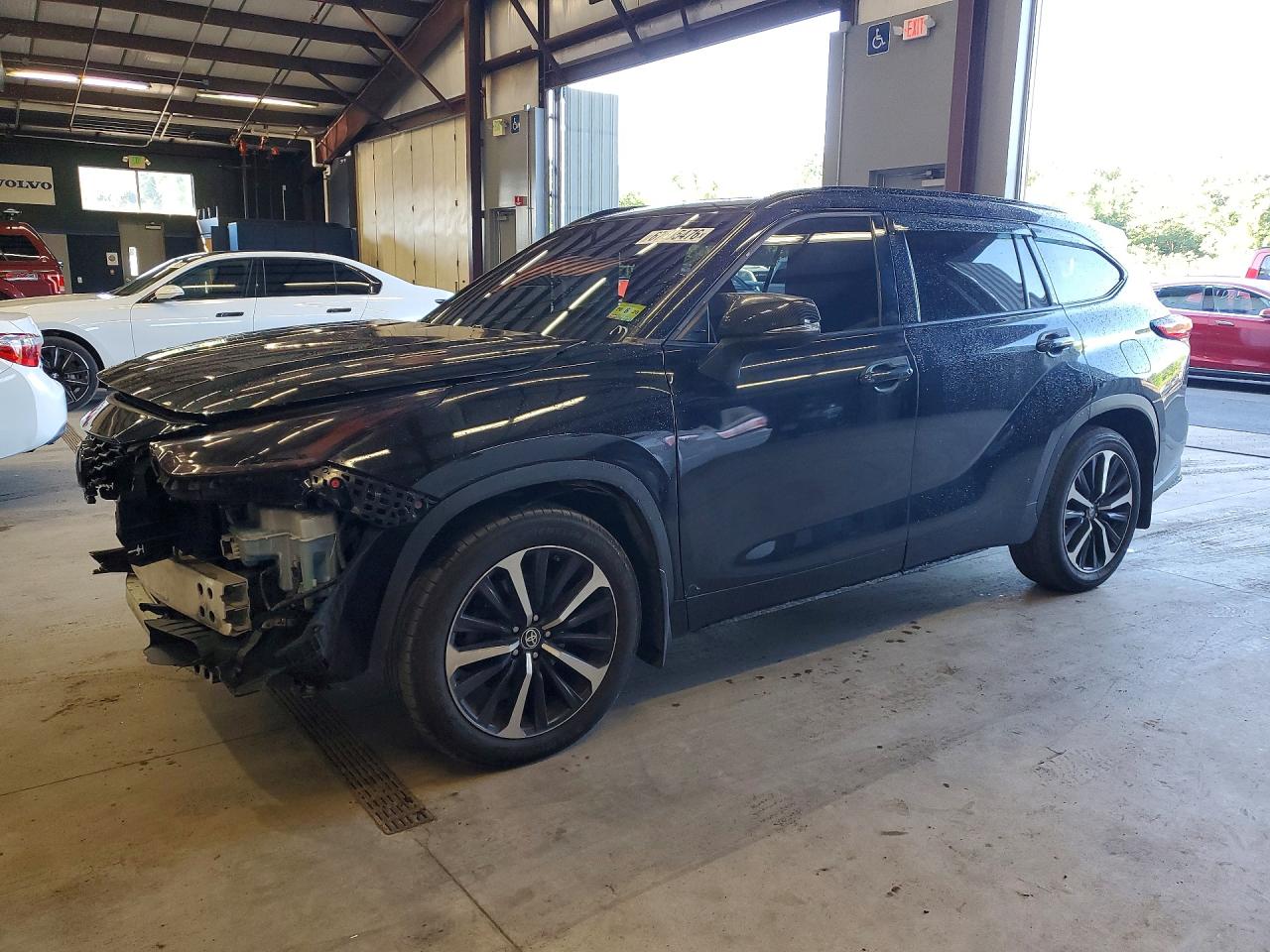2021 TOYOTA HIGHLANDER XSE