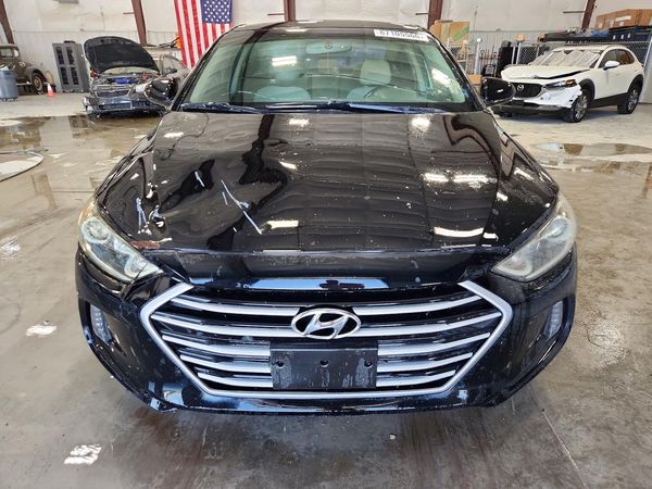 2018 HYUNDAI ELANTRA