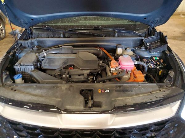 2023 KIA SPORTAGE EX — Engine bay