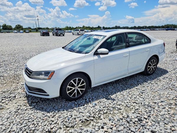 2017 VOLKSWAGEN JETTA SE